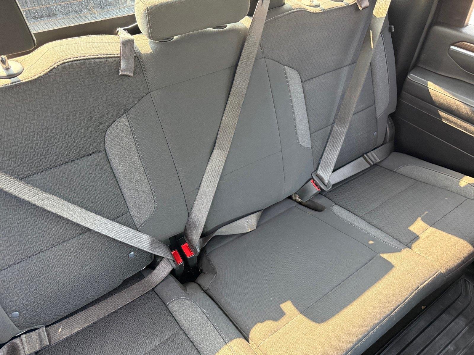 Used 2025 Summit White Chevrolet LT image 17
