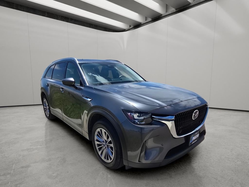 Used 2025 Machine Gray Metallic Mazda Preferred Package image 7