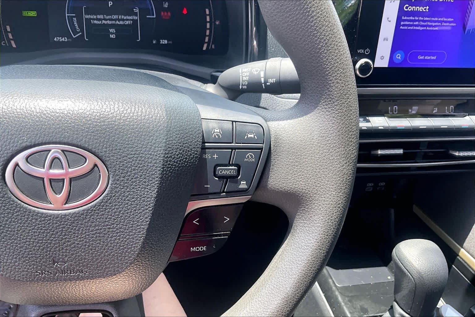 Used 2025 Ice Cap Toyota LE image 24