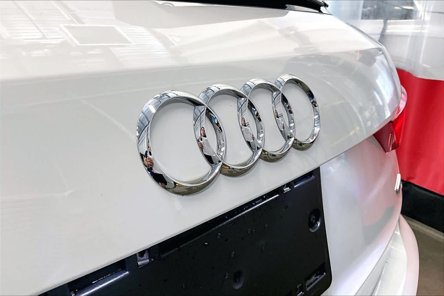 Used 2023 Glacier White Metallic Audi S line Premium Plus image 31