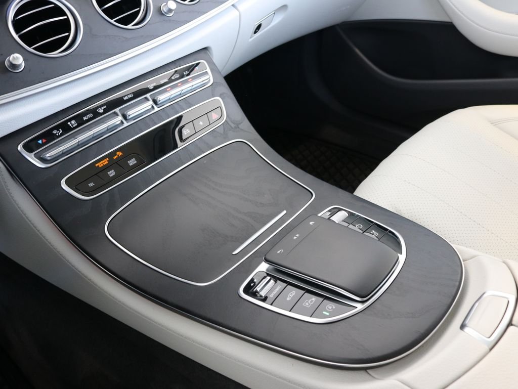 Used 2022  Mercedes-Benz E 450 image 17