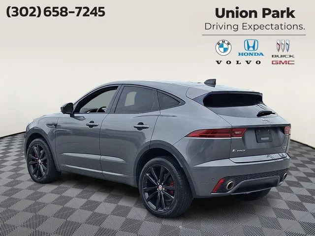 Used 2019  Jaguar R-Dynamic image 6