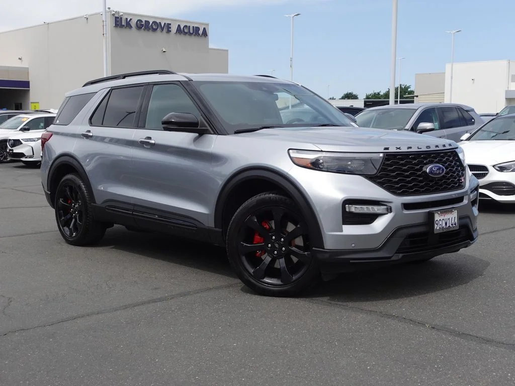 Used 2023 Silver Metallic Ford ST image 5