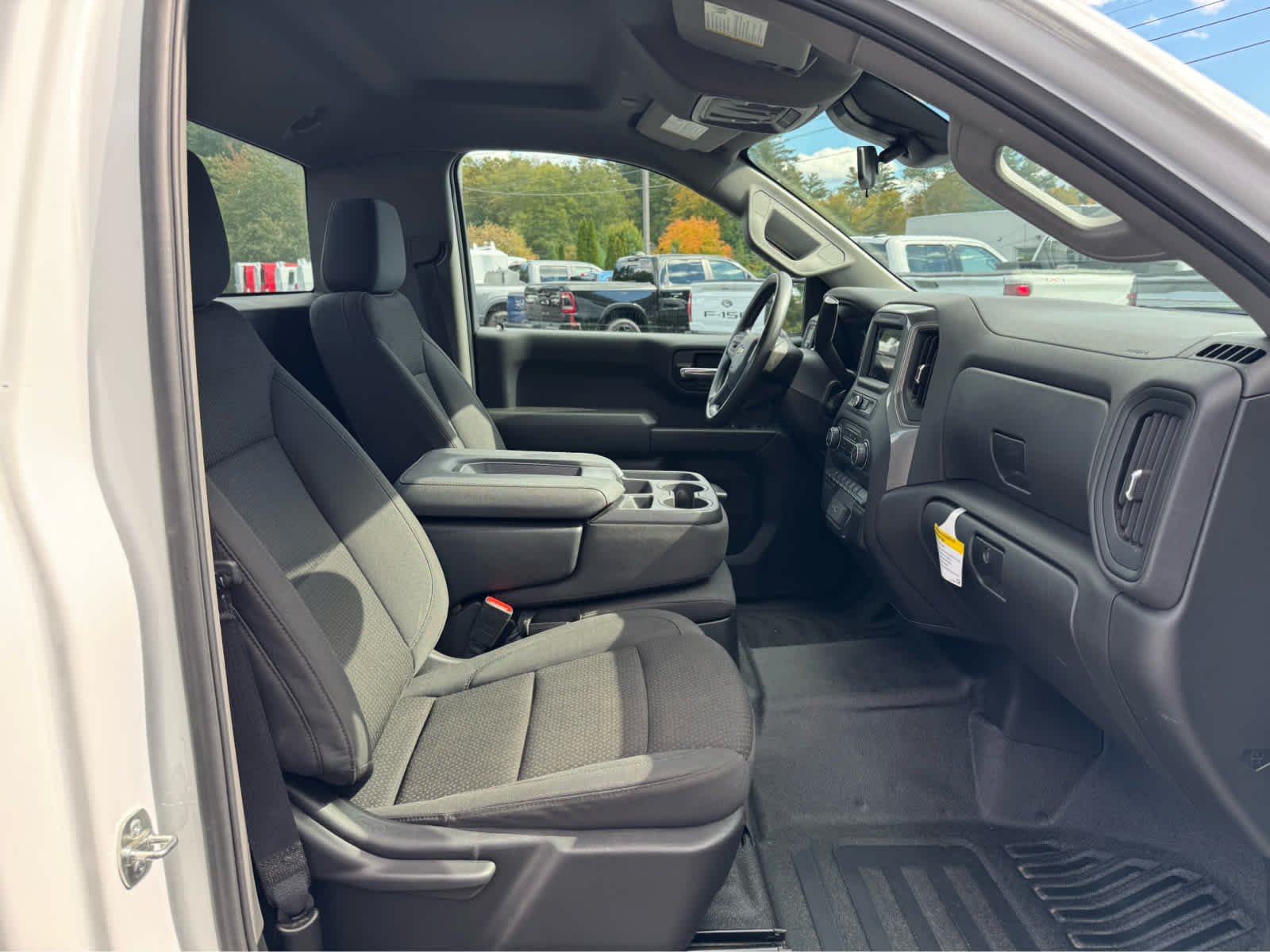 Certified Used 2025 Summit White Chevrolet Work Truck image 11