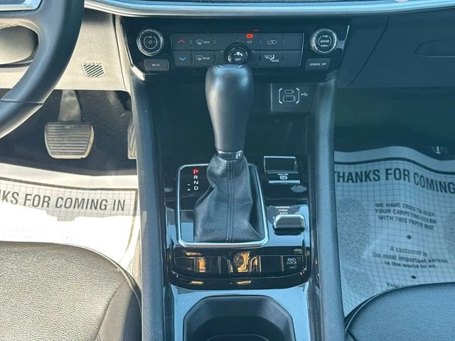 Certified Used 2024 Black Jeep Latitude image 19