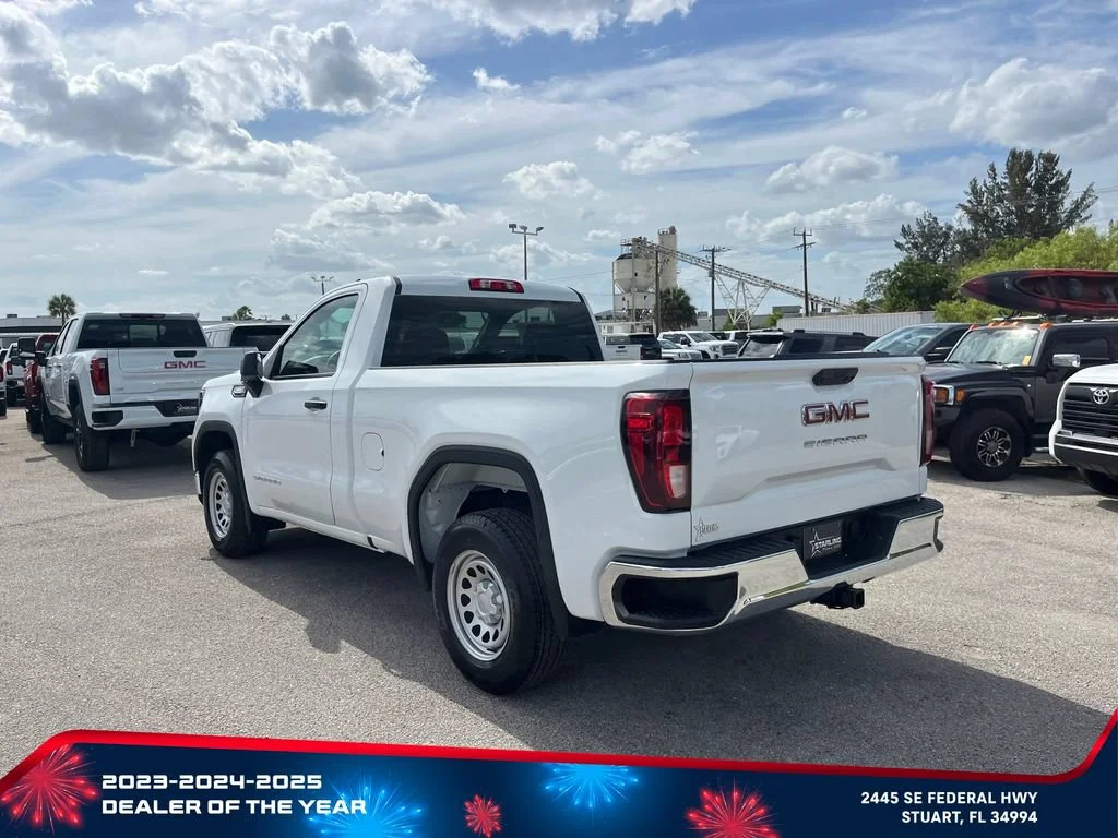 New 2026 Summit White GMC Pro image 5