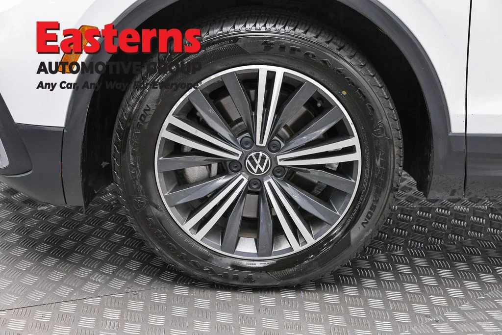Used 2024 White Volkswagen 2.0T Wolfsburg Edition image 30