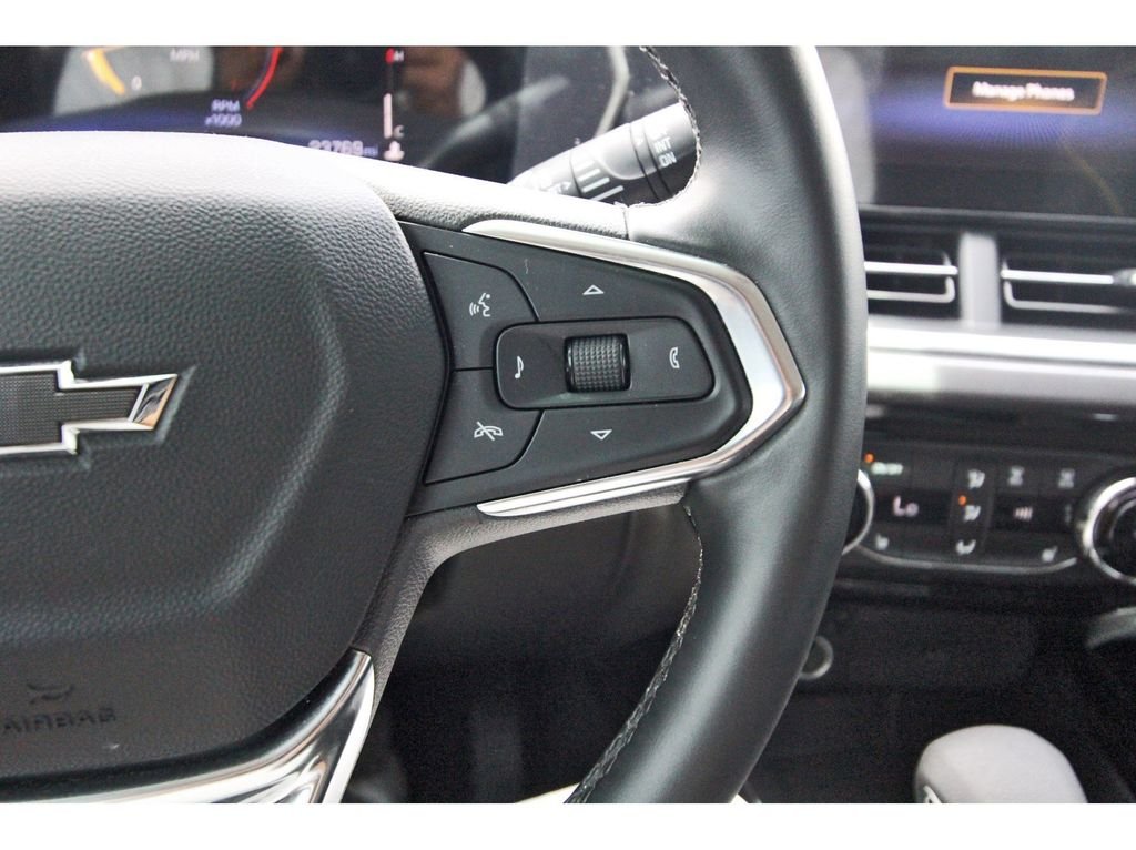 Used 2025 Gray Chevrolet ACTIV image 20