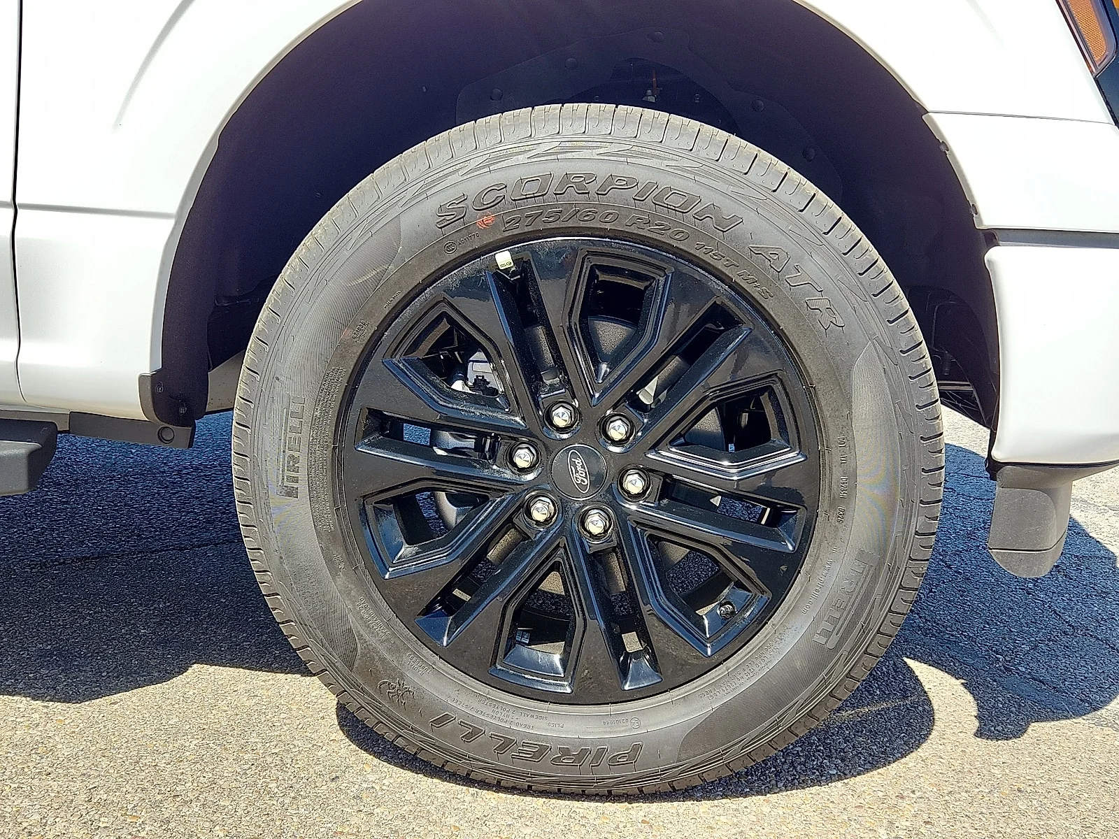 New 2026 Oxford White Ford XLT image 6