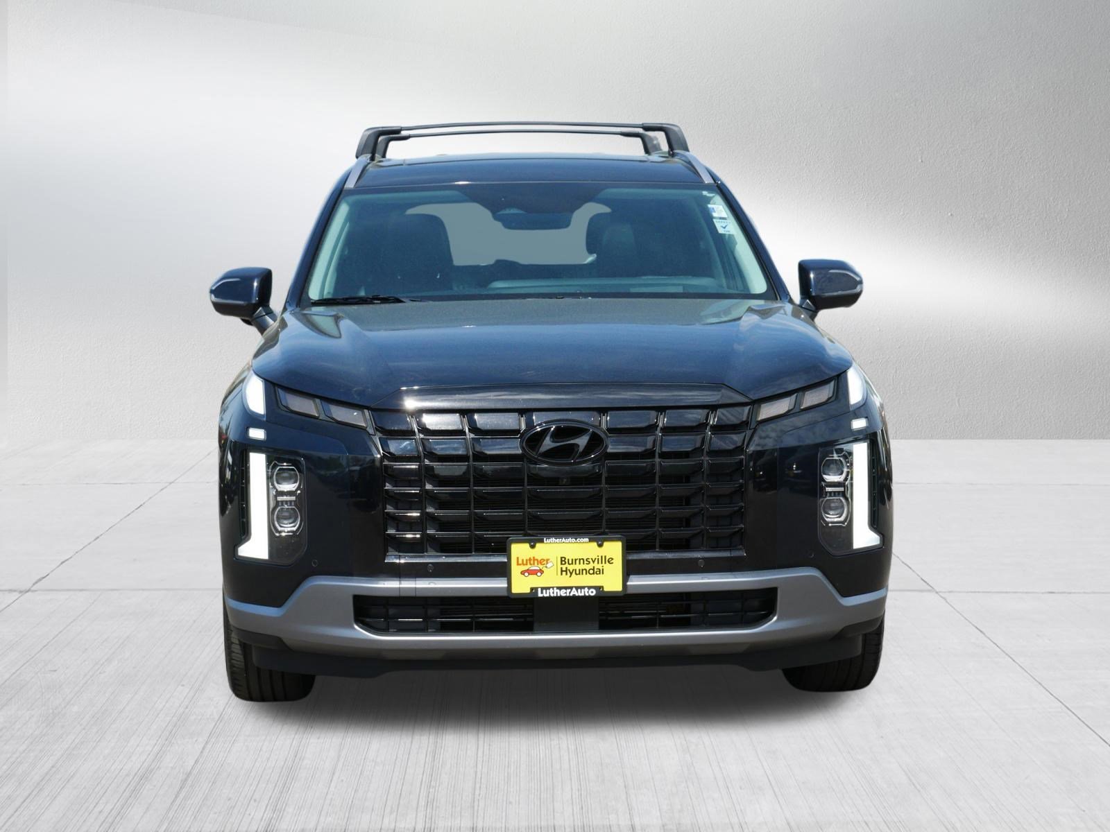 Certified Used 2023 Moonlight Cloud Hyundai Limited image 2