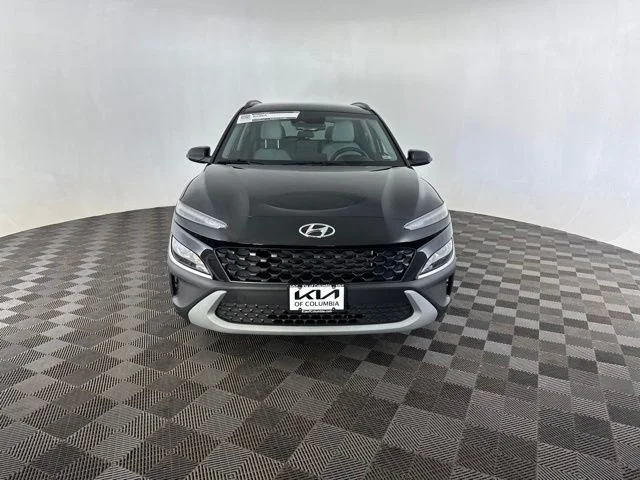 Used 2023 Black Hyundai SEL image 3