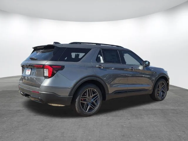 New 2026 Carbonized Gray Metallic Ford ST-Line image 25