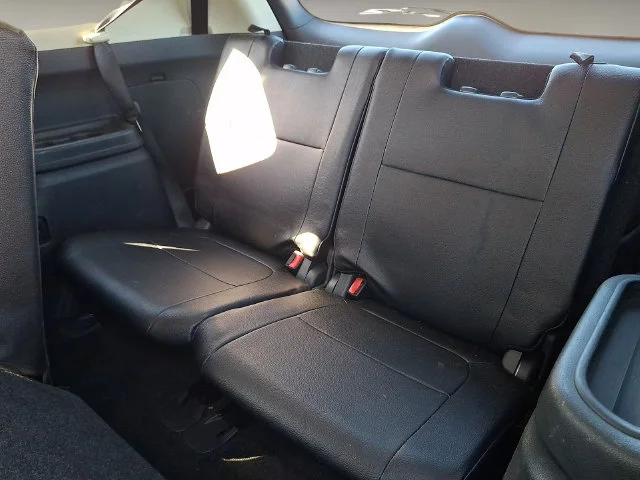 Used 2017 Silver Mitsubishi SEL image 11