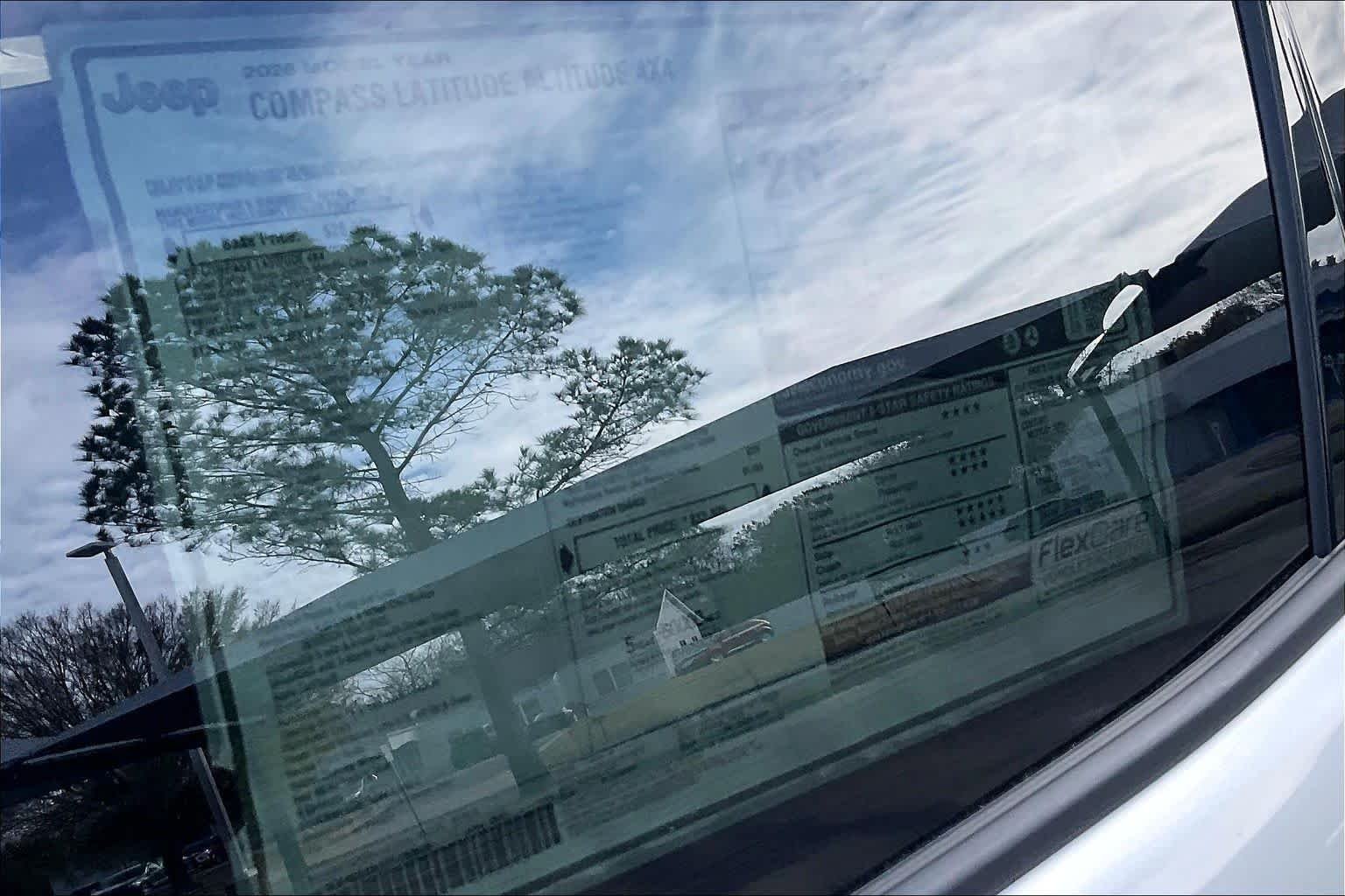 New 2026 Silver Zynith Metallic Clear-Coat Exterior Paint Jeep Latitude image 19