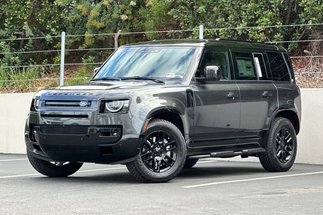 2026 Land Rover Defender 110 X-Dynamic SE