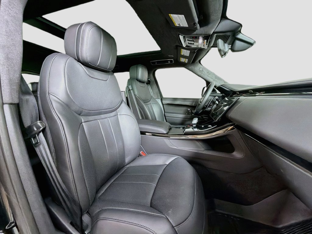 Used 2026 Black Land Rover Autobiography image 29