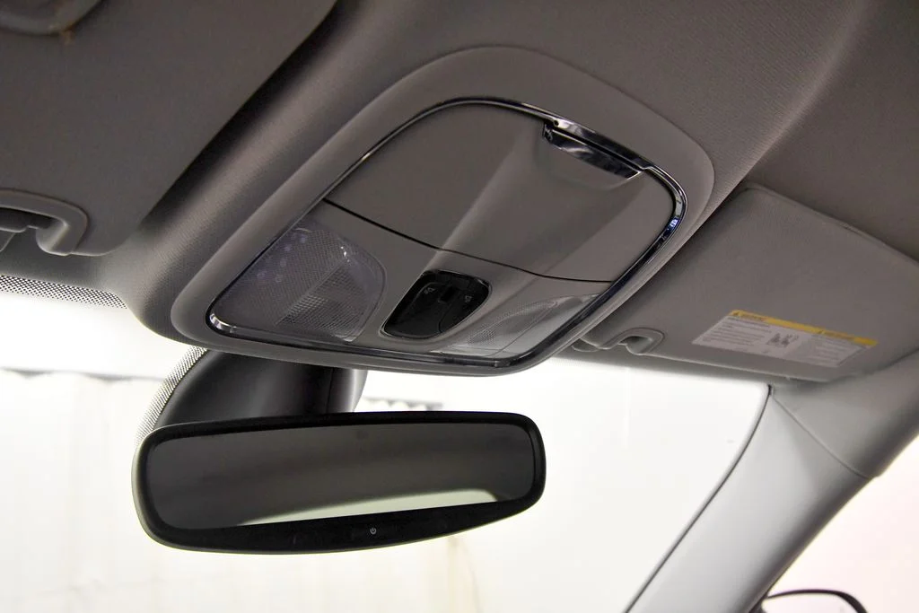 Used 2019 Gray Jeep Limited image 26