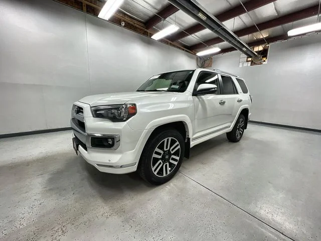 2023 Toyota 4Runner Limited 4WD V6's photo