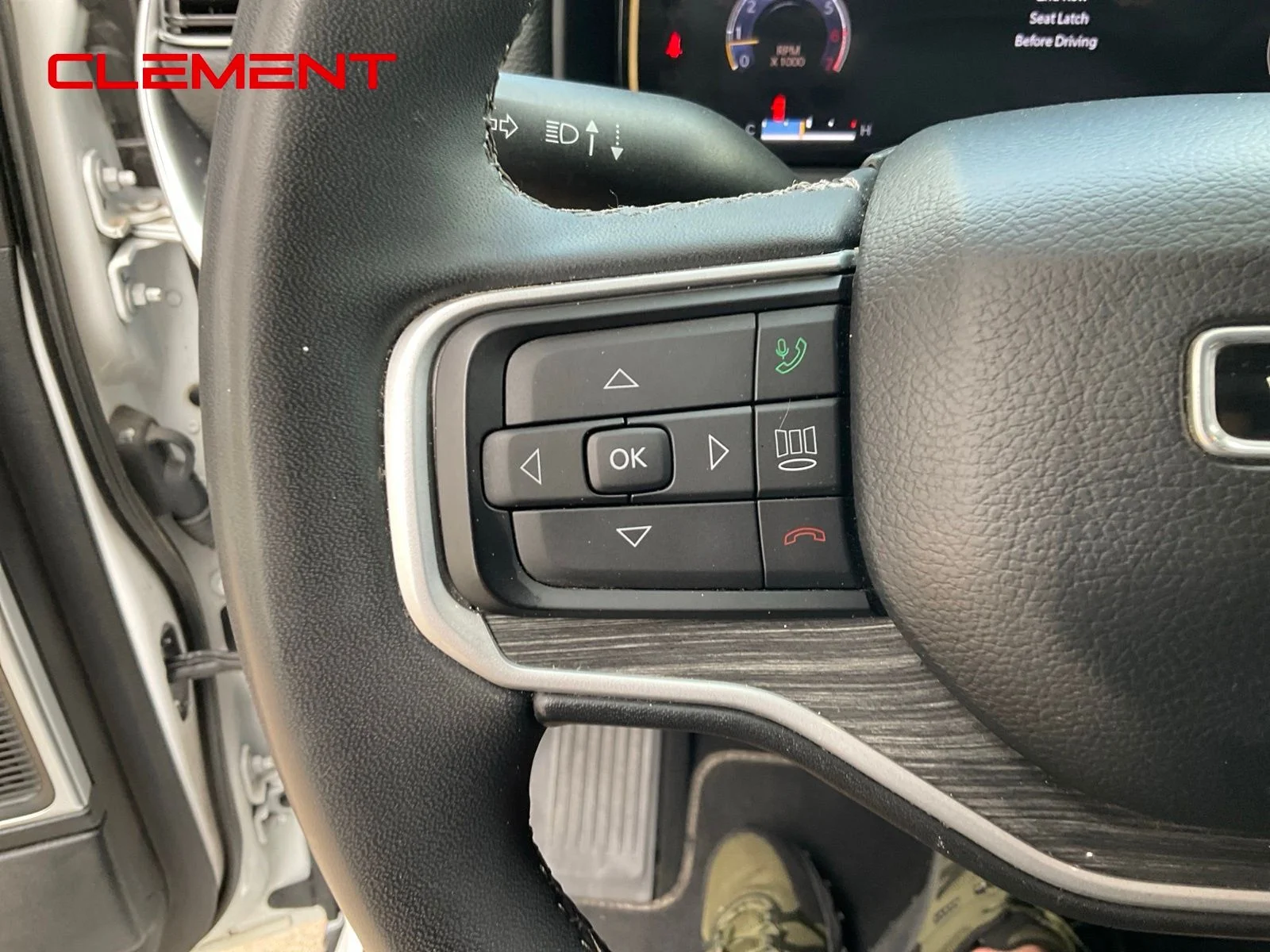 Used 2022 White Jeep Series III image 8