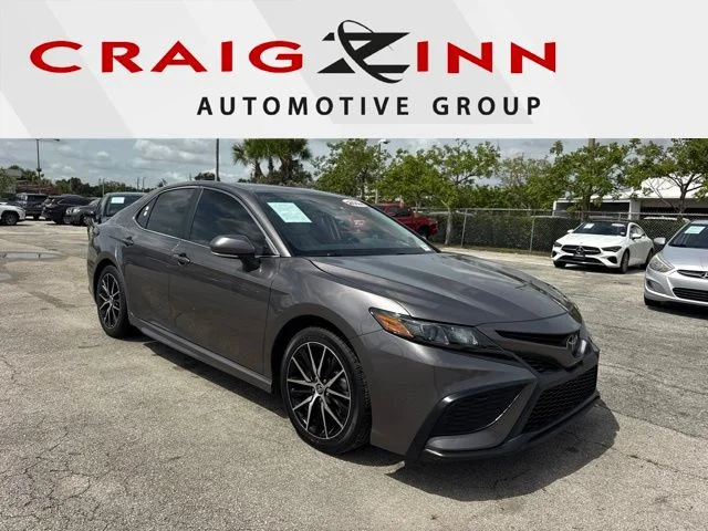 2024 Toyota Camry SE