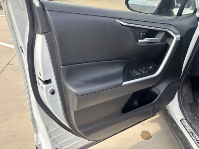 Used 2023 White Toyota XLE image 9