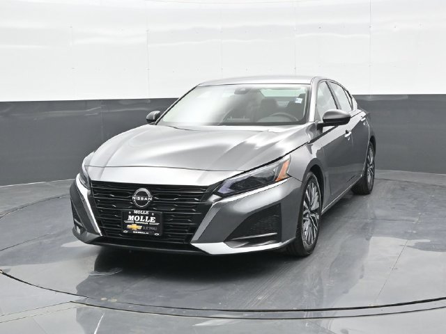 Used 2024 Nissan Altima SV with VIN 1N4BL4DV7RN370929 for sale in Kansas City
