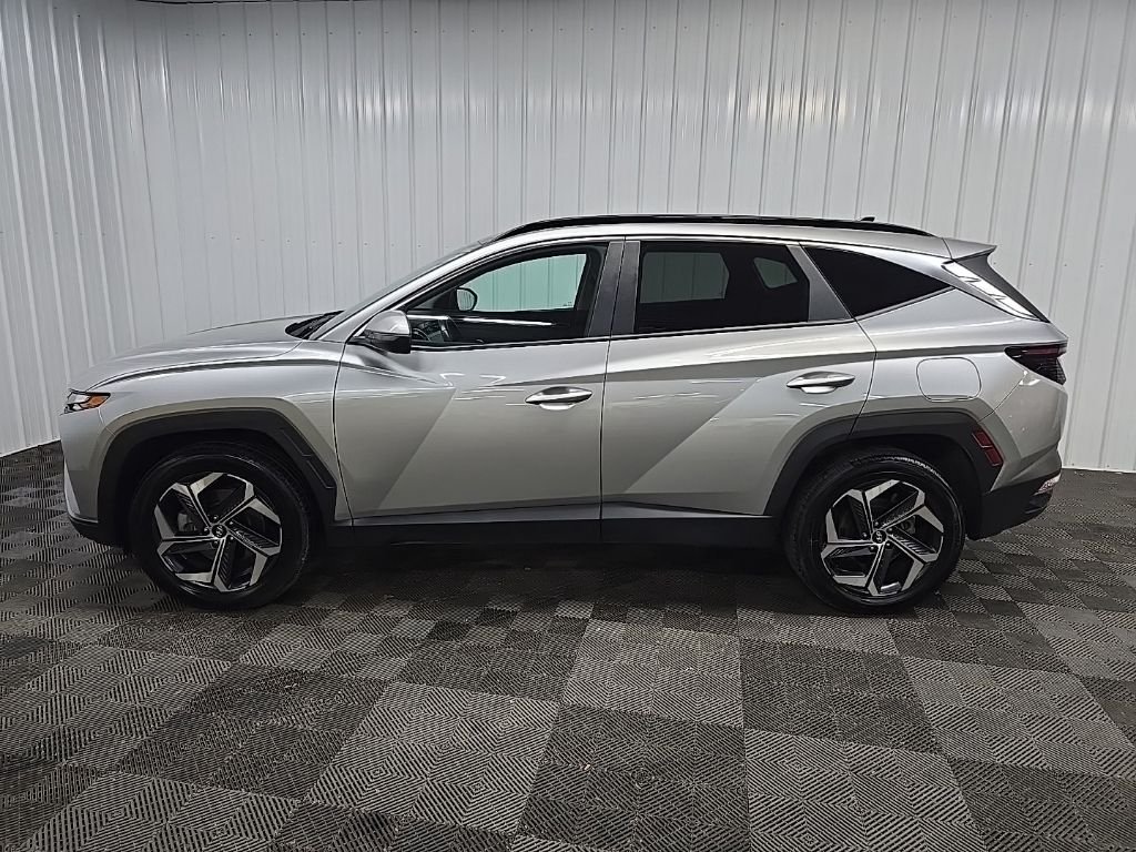 Used 2024 Silver Hyundai SEL Convenience image 5