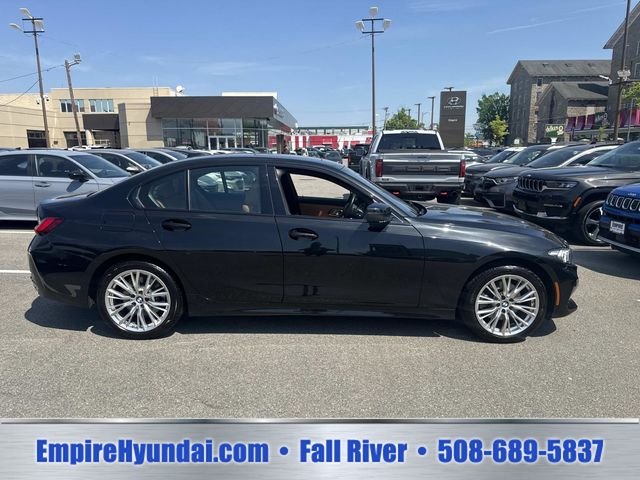 2023 BMW 3 Series 330i - Photo 3