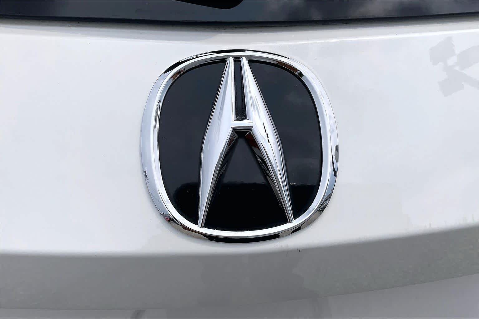 Certified Used 2024 Platinum White Pearl Acura MDX image 32