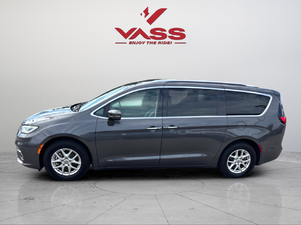 Used 2021 Gray Chrysler Touring L image 2