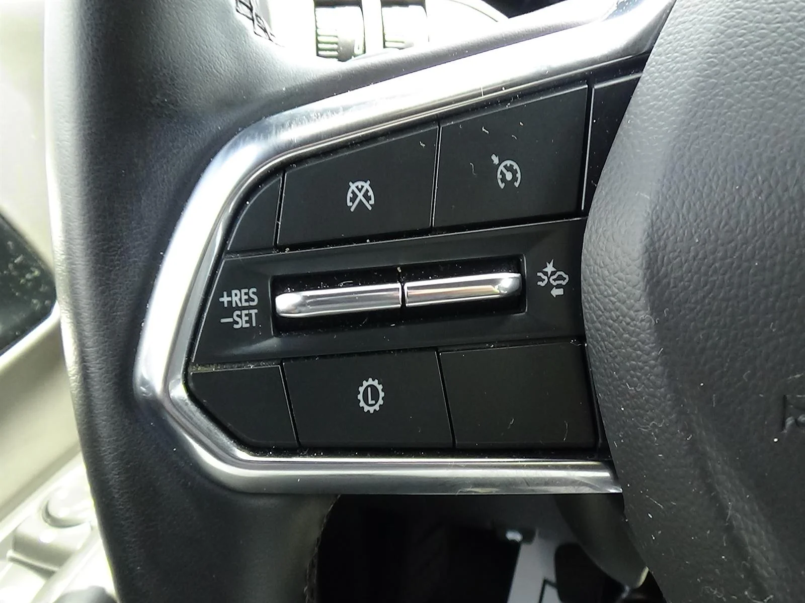 Used 2025 Sterling Gray Metallic (gxd) Chevrolet LT image 20
