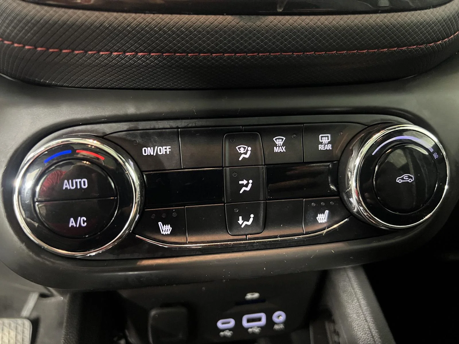 Used 2023 FOUNTAIN BLUE Chevrolet RS image 30