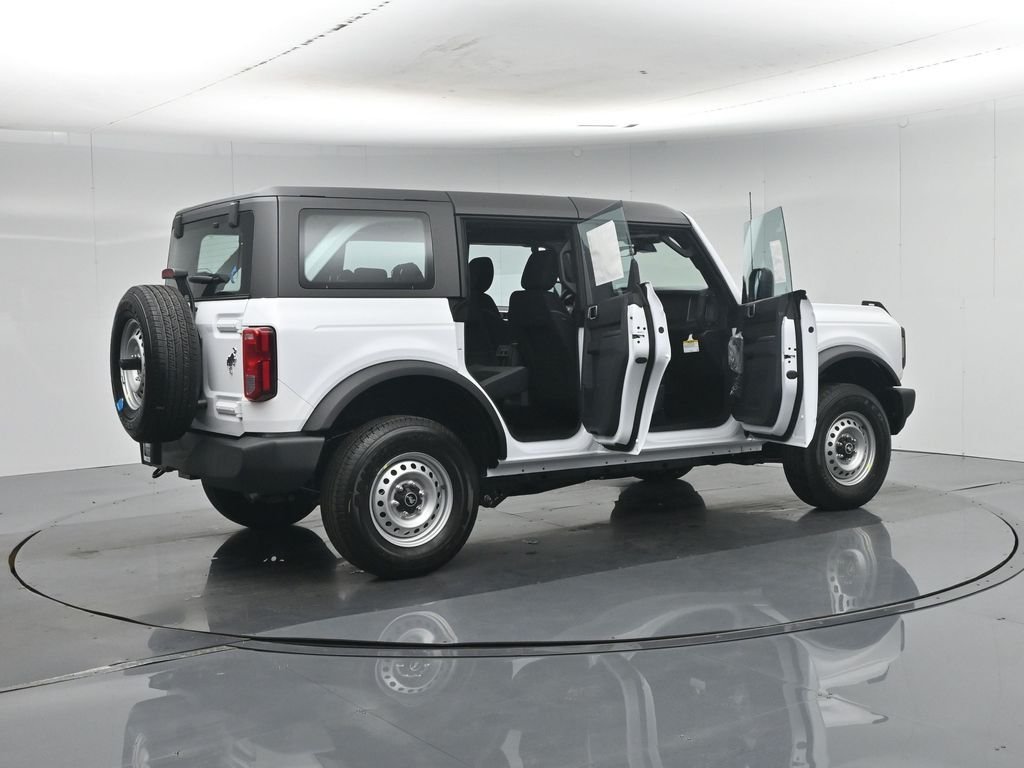 New 2026 Oxford White Ford Base image 5