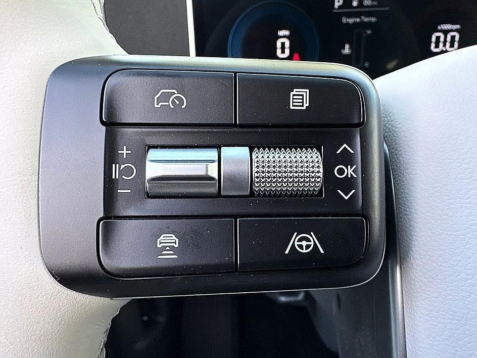 New 2026 Shimmering Silver Hyundai SE image 28