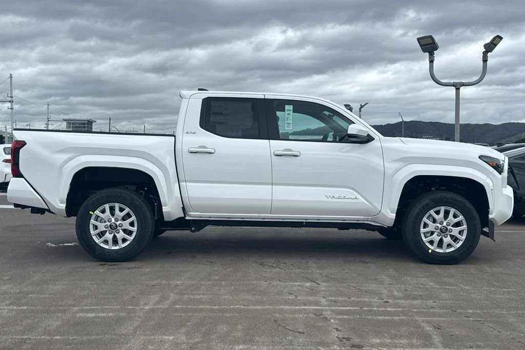 New 2026 Ice Cap Toyota  SR5 image 4