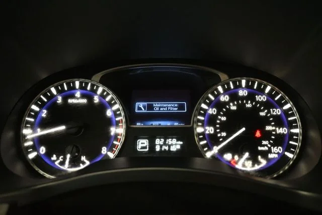 Used 2020 Silver INFINITI PURE image 21