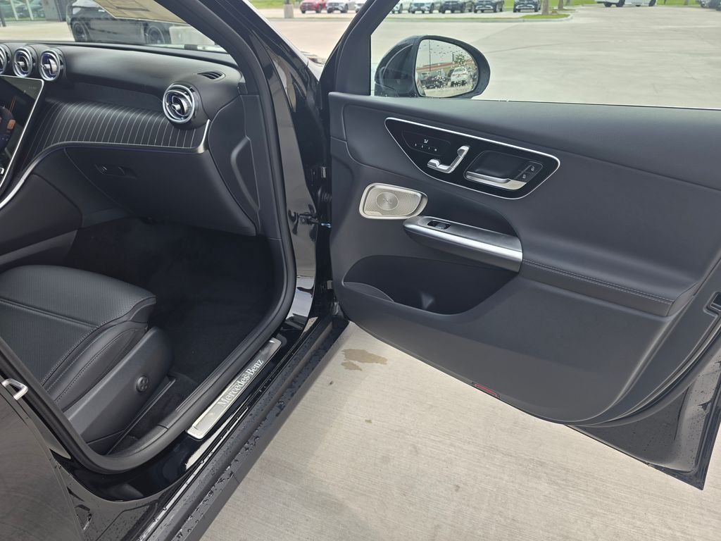 New 2026 Black Mercedes-Benz GLC 300 image 20