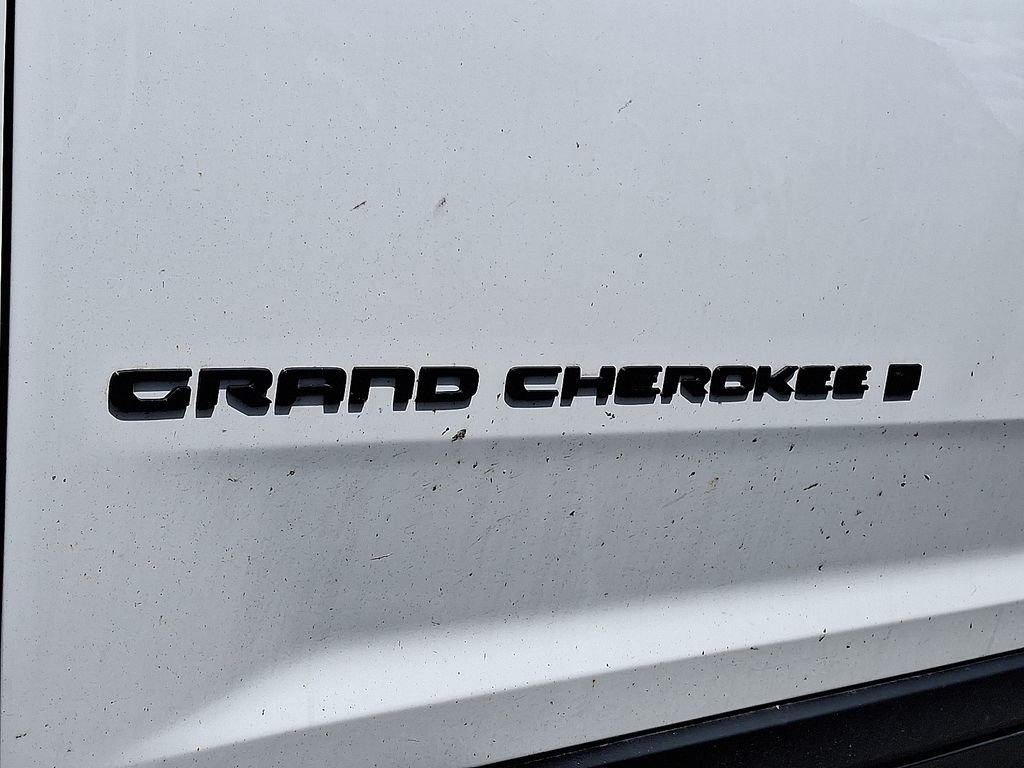 Used 2023 White Jeep Altitude X image 10