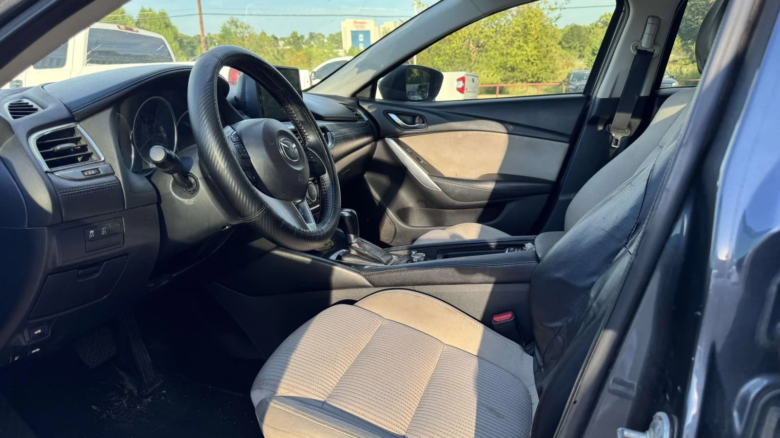 Used 2016 Gray Mazda i Sport image 3