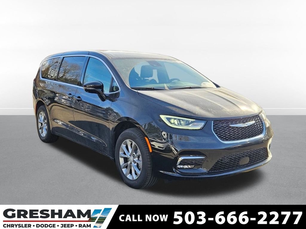 2026 Chrysler Pacifica Select AWD's photo