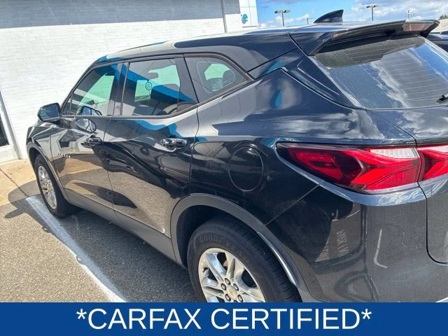 Used 2019 BLACK Chevrolet L image 3