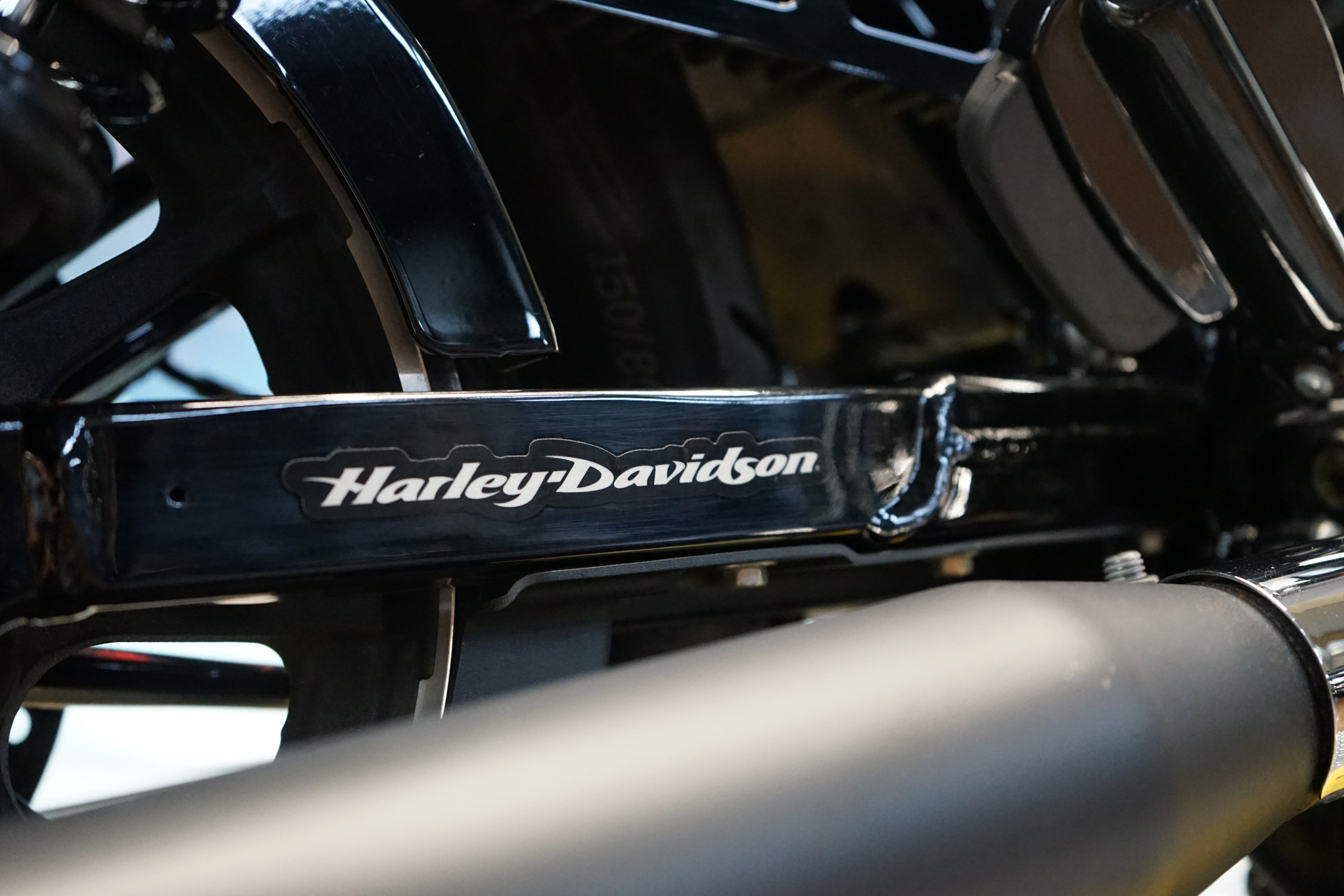 Used 2022 White Sand Pearl Harley-Davidson  image 9