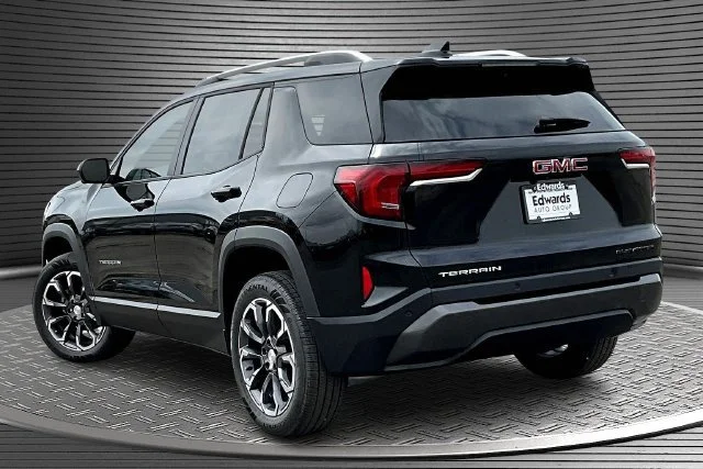 2026 GMC Terrain Elevation - Photo 3