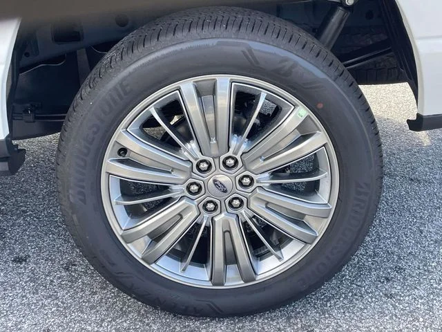 New 2026 White Ford Platinum image 7