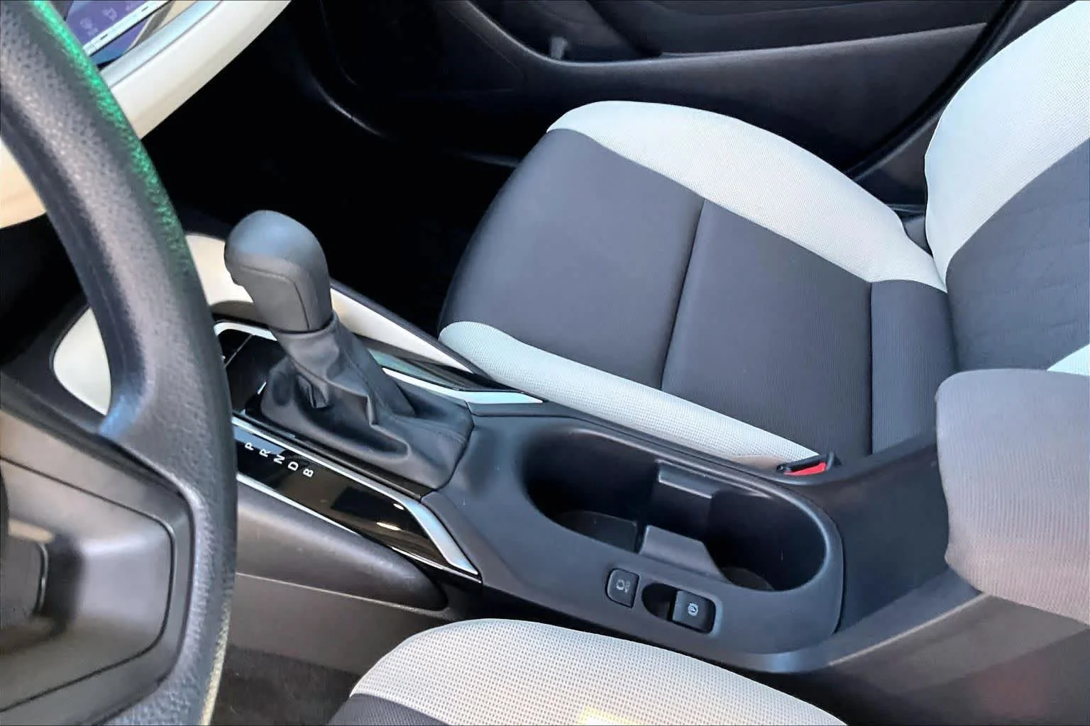 Used 2025 Celestite Toyota LE image 15