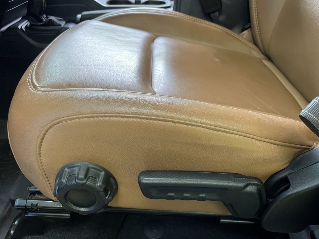 Used 2023 Blue Pearl Jeep Rubicon image 28
