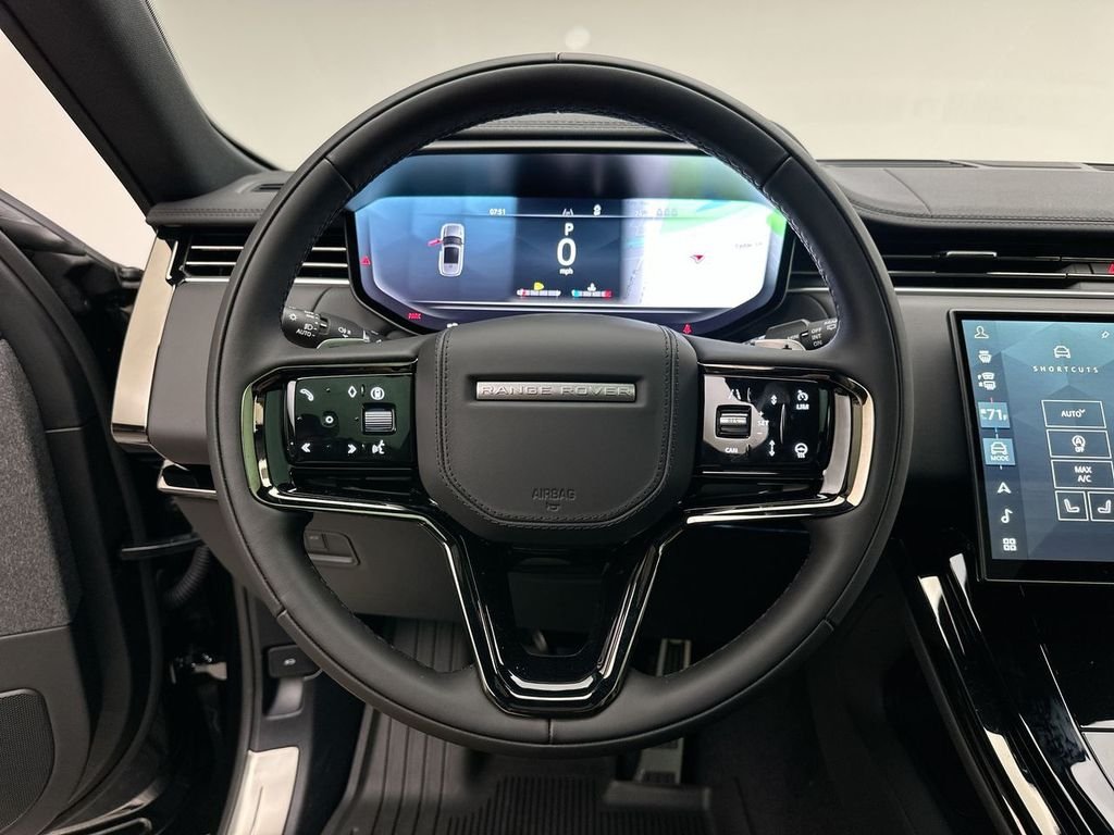 New 2027 Santorini Black Land Rover Dynamic SE image 14