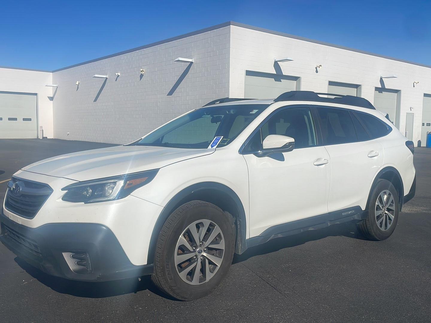Used 2021  Subaru  image 5
