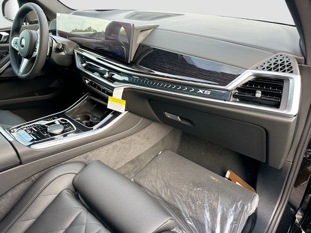 New 2026 Black BMW sDrive40i image 24