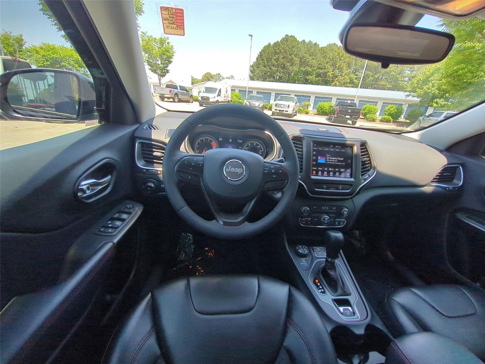 Used 2022 Diamond Black Crystal Pearlcoat Jeep Trailhawk image 32